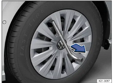 Retrait complet de l’enjoliveur de roue plein sur Volkswagen ID.4